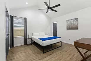 412 S Montgomery St, Sherman, TX 75090 - Photo 27