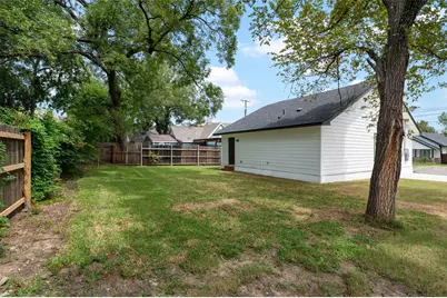 412 S Montgomery Street, Sherman, TX 75090 - Photo 11