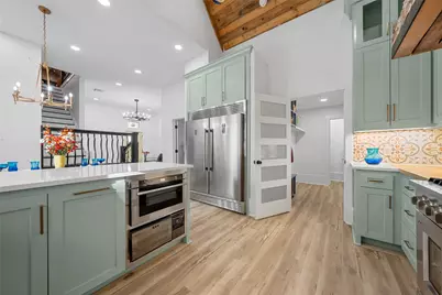 404 6th Street W, McGregor, TX 76657 - Photo 11