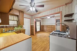 302 S Clark St, Rockwall, TX 75087 - Photo 5