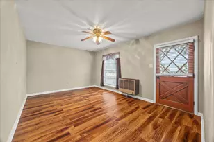 302 S Clark St, Rockwall, TX 75087 - Photo 3