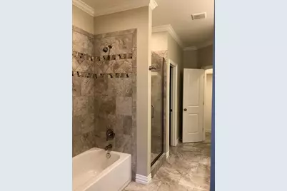 5500 Ledgestone Drive, Fort Worth, TX 76132 - Photo 9