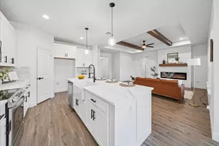 4609 Eagle Nest Ct, Granbury, TX 76048 - Photo 13