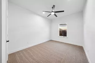 4609 Eagle Nest Ct, Granbury, TX 76048 - Photo 17