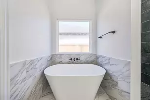 4609 Eagle Nest Ct, Granbury, TX 76048 - Photo 25