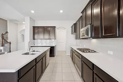 824 San Madrid Trail, Fort Worth, TX 76052 - Photo 9