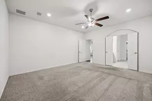 824 San Madrid Trl, Fort Worth, TX 76052 - Photo 15