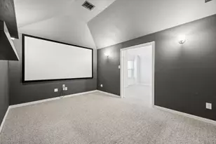 824 San Madrid Trl, Fort Worth, TX 76052 - Photo 3