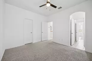 824 San Madrid Trl, Fort Worth, TX 76052 - Photo 27