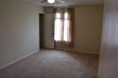 7018 Bridlewood Drive, Arlington, TX 76002 - Photo 13