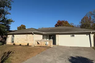 1709 Vicksburg Dr, Bedford, TX 76022 - Photo 3