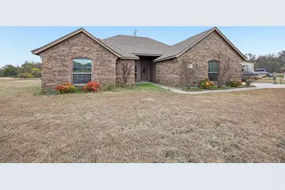 118 Kenya Court, Springtown, TX 76082 - Photo 1