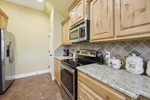 118 Kenya Ct, Springtown, TX 76082 - Photo 11