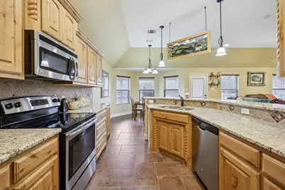 118 Kenya Court, Springtown, TX 76082 - Photo 13