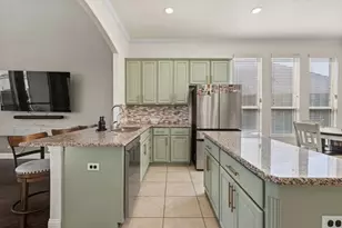 417 Burberry Dr, Grand Prairie, TX 75052 - Photo 7