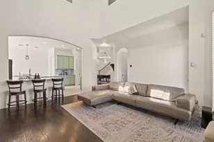 417 Burberry Dr, Grand Prairie, TX 75052 - Photo 5