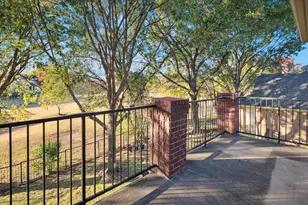 7545 Primrose Dr, Irving, TX 75063 - Photo 21