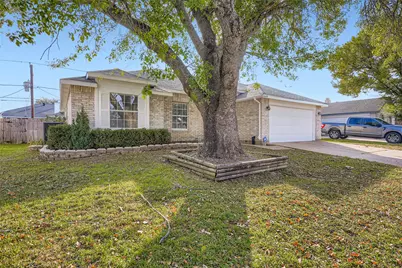 6609 Pecanwood Drive, Arlington, TX 76001 - Photo 1