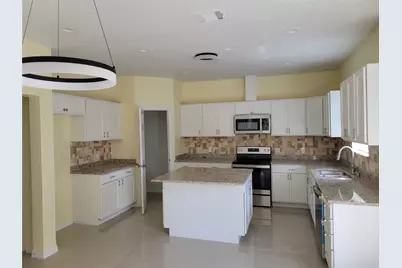 4714 Frank, Dallas, TX 75210 - Photo 3