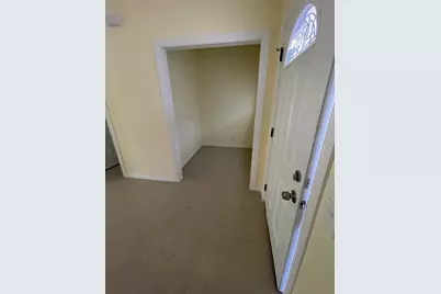 4714 Frank, Dallas, TX 75210 - Photo 11