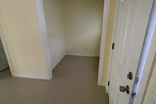 4714 Frank, Dallas, TX 75210 - Photo 11