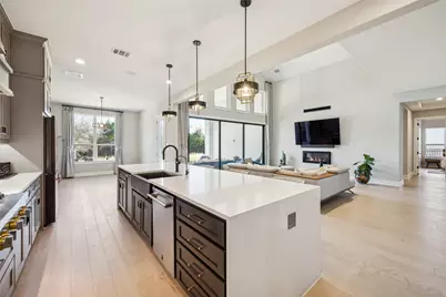 1321 McClintock Drive, Shady Shores, TX 76208 - Photo 11