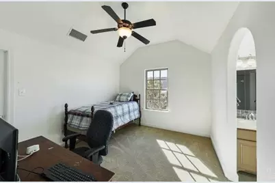 2201 Shakespeare Street, Carrollton, TX 75010 - Photo 29