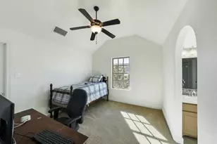 2201 Shakespeare St, Carrollton, TX 75010 - Photo 29