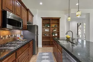 2201 Shakespeare St, Carrollton, TX 75010 - Photo 11