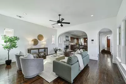 2201 Shakespeare Street, Carrollton, TX 75010 - Photo 13