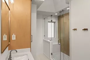 906 Purdue Dr, Arlington, TX 76012 - Photo 19