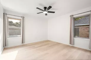 906 Purdue Dr, Arlington, TX 76012 - Photo 35