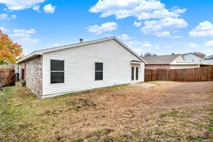 1422 Danbury Dr, Garland, TX 75040 - Photo 11