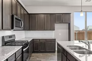 3804 Malibu Dr, Sherman, TX 75090 - Photo 11