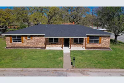 1210 Miller Street, Bowie, TX 76230 - Photo 3