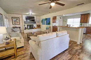 1210 Miller St, Bowie, TX 76230 - Photo 5