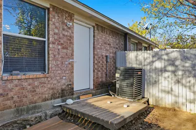 2900 NW 29th Street, Fort Worth, TX 76106 - Photo 25