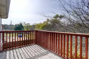 105 N Laurel Springs Dr, DeSoto, TX 75115 - Photo 17