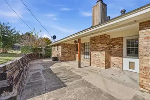 5240 Hill Ridge Dr, Fort Worth, TX 76135 - Photo 37