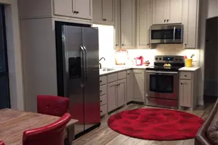 907 Clearview St, Krum, TX 76249 - Photo 7