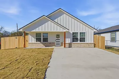 945 Holt Avenue, Waco, TX 76706 - Photo 1