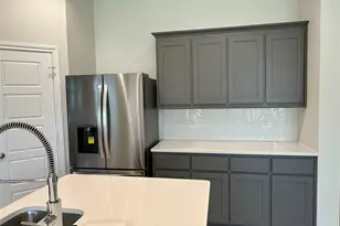 2009 Sesaro Dr, Aubrey, TX 76227 - Photo 11