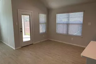 2009 Sesaro Dr, Aubrey, TX 76227 - Photo 7