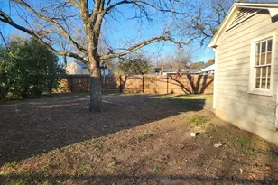 523 Richardson St, Jacksboro, TX 76458 - Photo 17