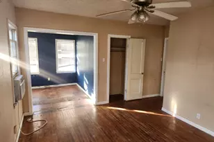 523 Richardson St, Jacksboro, TX 76458 - Photo 5