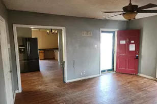 523 Richardson St, Jacksboro, TX 76458 - Photo 3