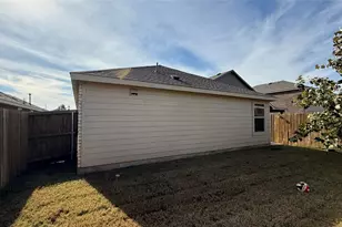 14065 Haggerston Dr, Pilot Point, TX 76258 - Photo 21