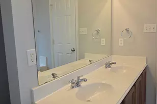 1600 Wickham Dr, Burleson, TX 76028 - Photo 13