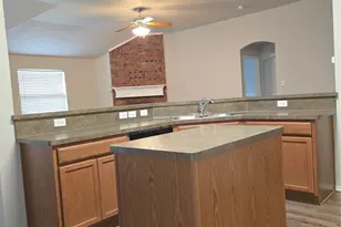 1600 Wickham Dr, Burleson, TX 76028 - Photo 7