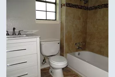 724 N Elm Street, Lancaster, TX 75146 - Photo 25